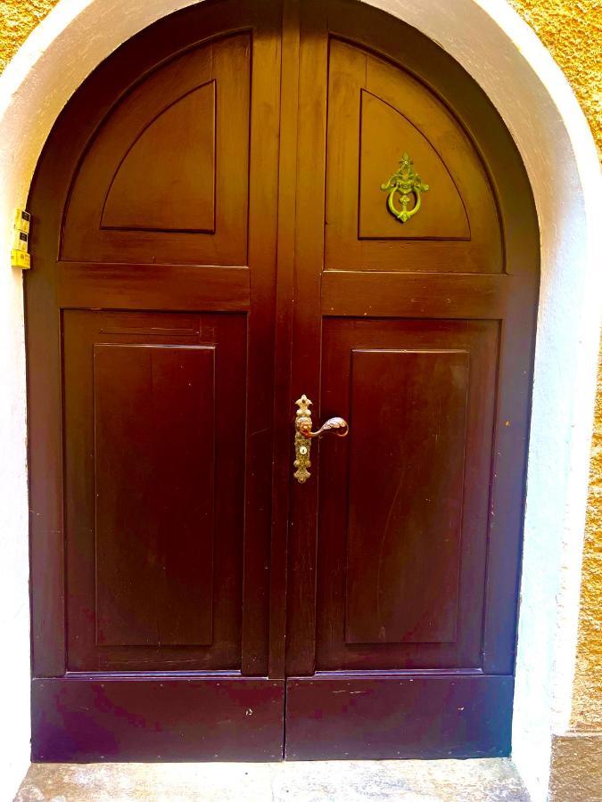Elegantes Haus In Der Altstadt Caslano Ngoại thất bức ảnh
